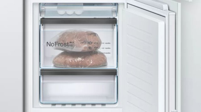 Bosch KIF86HDD0 beépíthető kombinált hűtőszekrény, 156+67 liter, D, Noforst - Beépíthető hűtő, fagyasztó, borhűtő